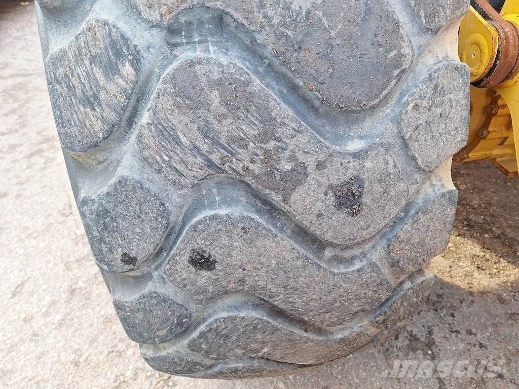 CAT 972M Met EPA 轮式装载机