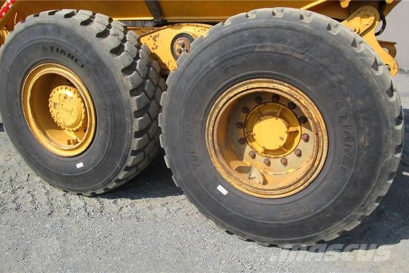 Bell B20E 6X4 Σπαστό Dump Truck ADT