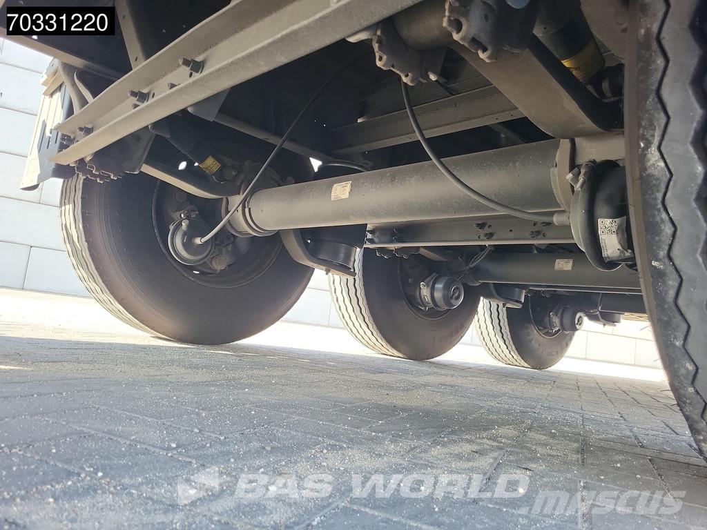 Schmitz Cargobull SCB*S3T 3 axles 篷布半拖車