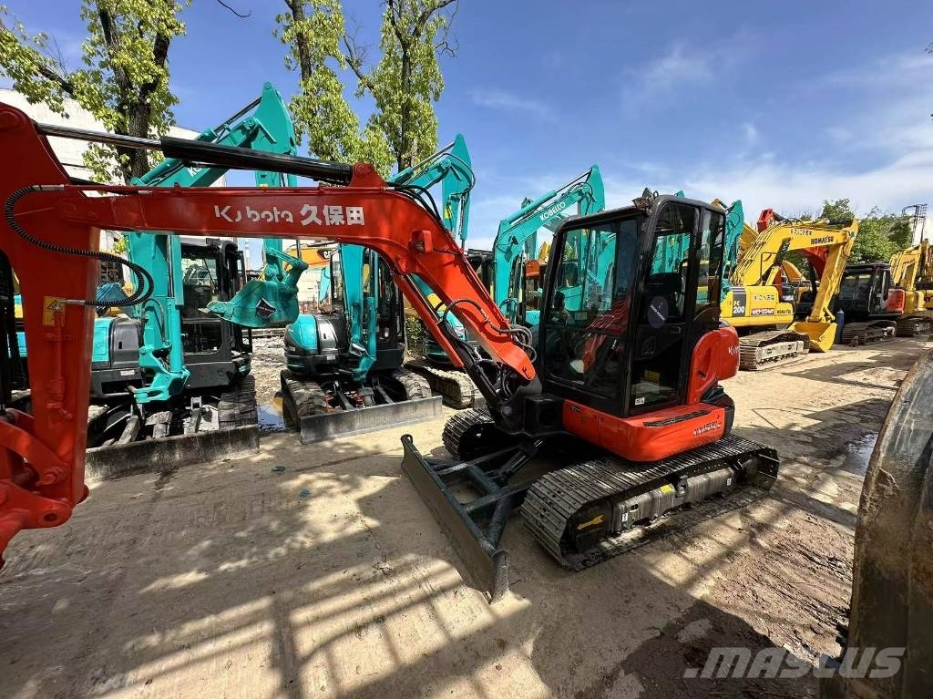 Kubota KX 155 Roomikekskavaatorid