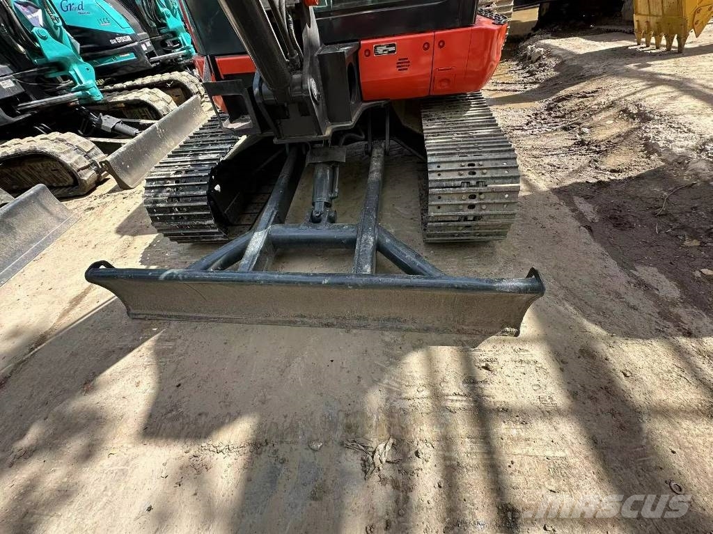 Kubota KX 155 Roomikekskavaatorid