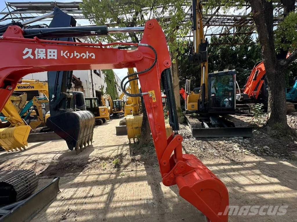 Kubota KX 155 Roomikekskavaatorid