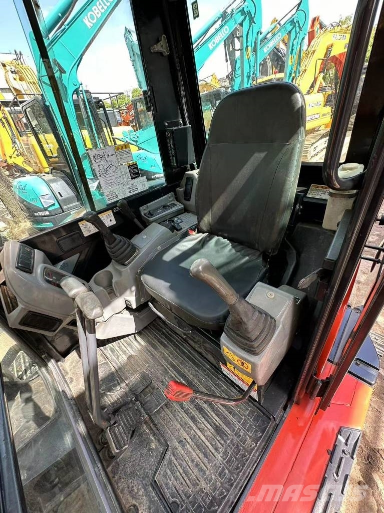 Kubota KX 155 Roomikekskavaatorid