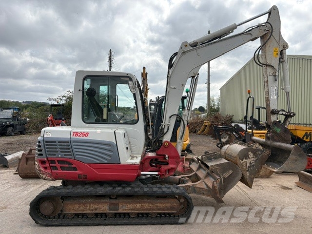 Takeuchi TB 250 Minigravere <7t