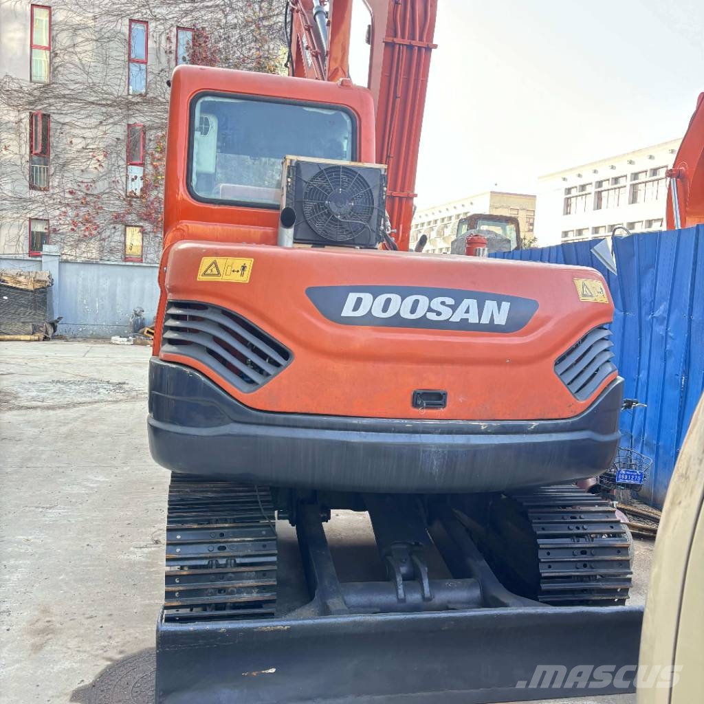Doosan DX80-9C Mini bagri <7t