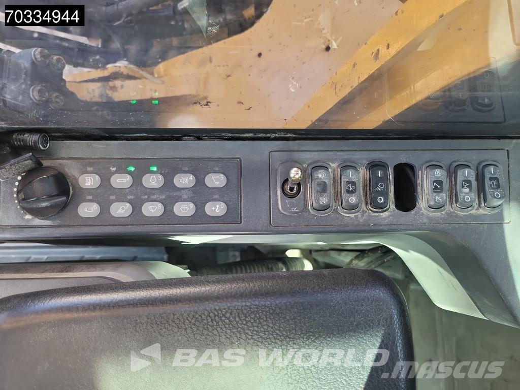 CAT 352 F Bageri gusjeničari