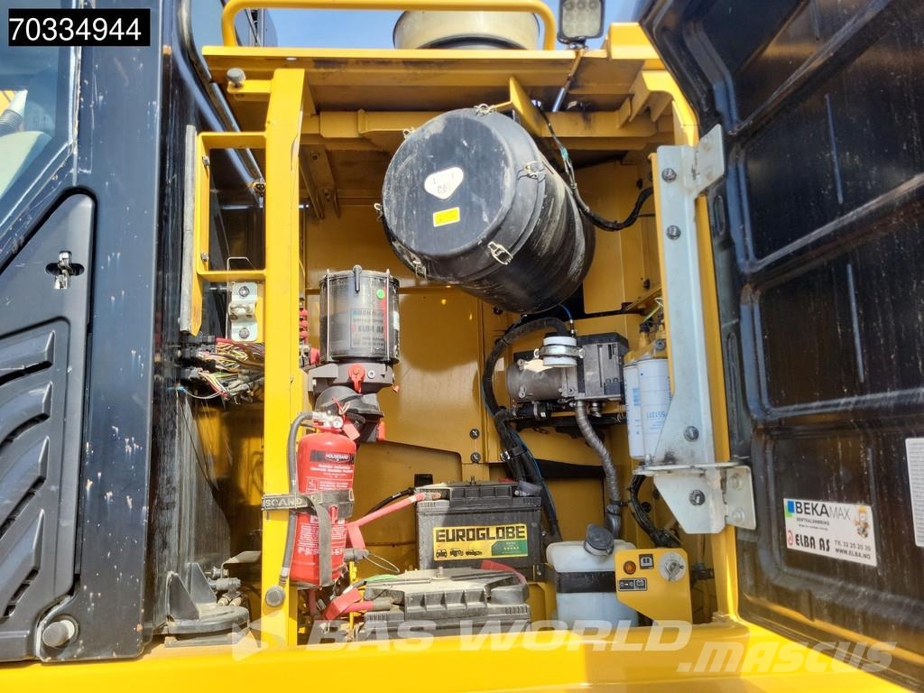 CAT 352 F Rupsgraafmachines