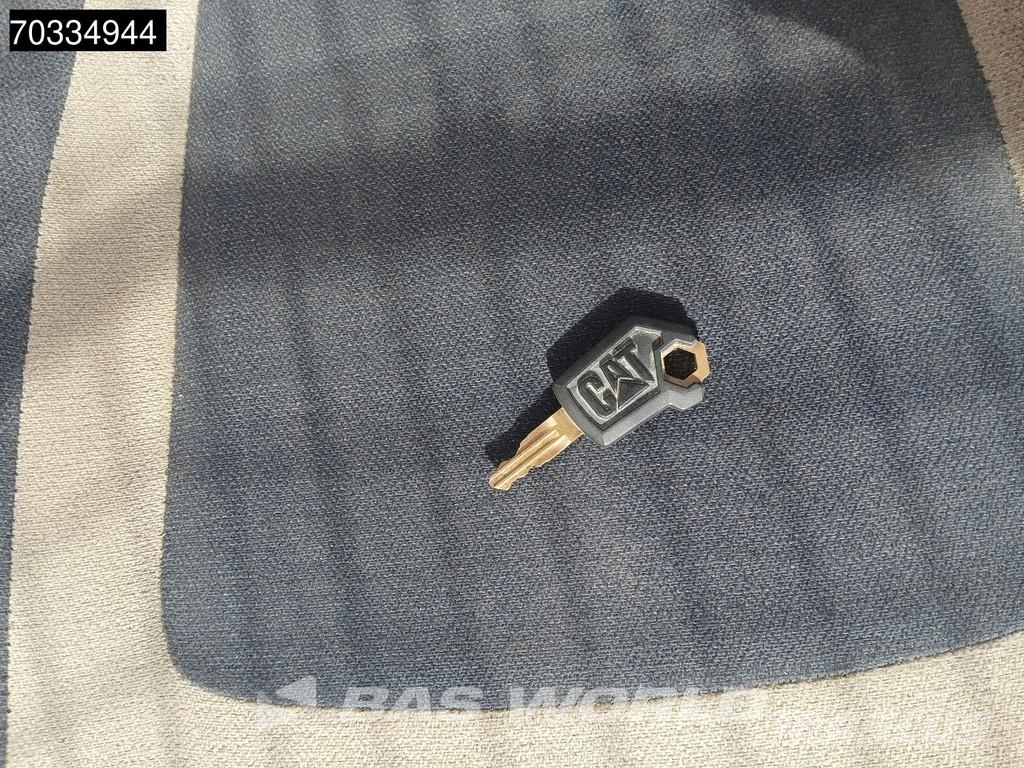 CAT 352 F Bageri gusjeničari