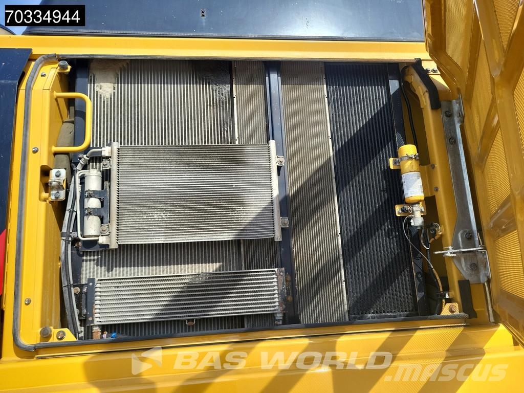 CAT 352 F Rupsgraafmachines