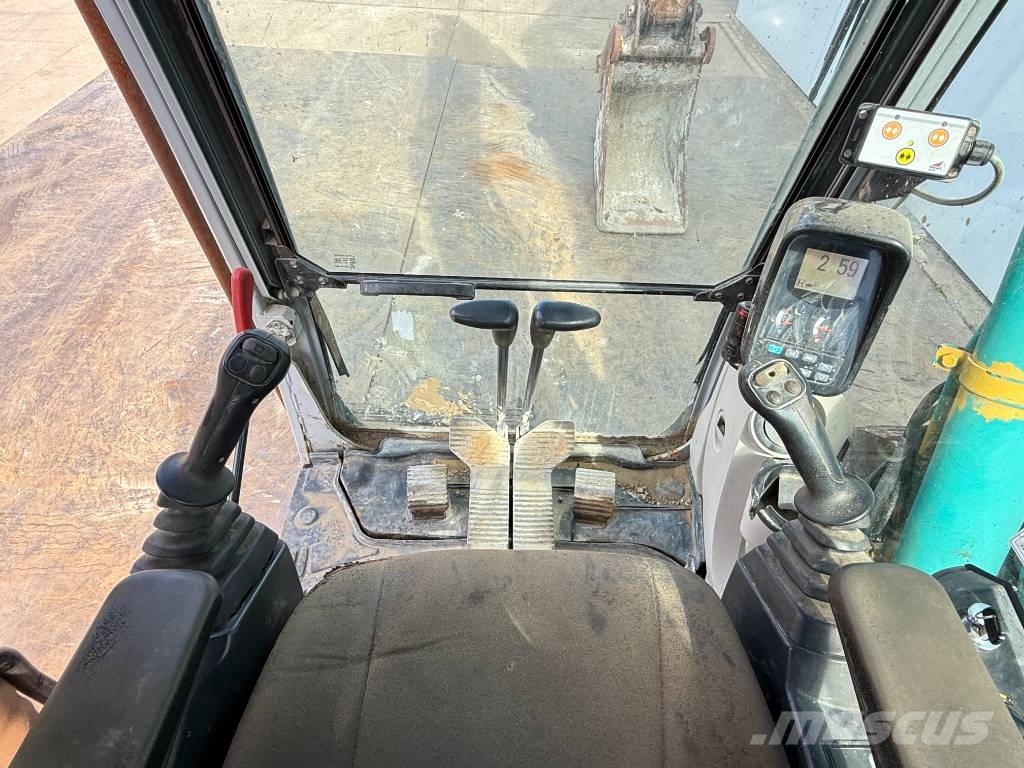Kobelco SK135SR - Quick Coupler / Automatic Greasing Rupsgraafmachines