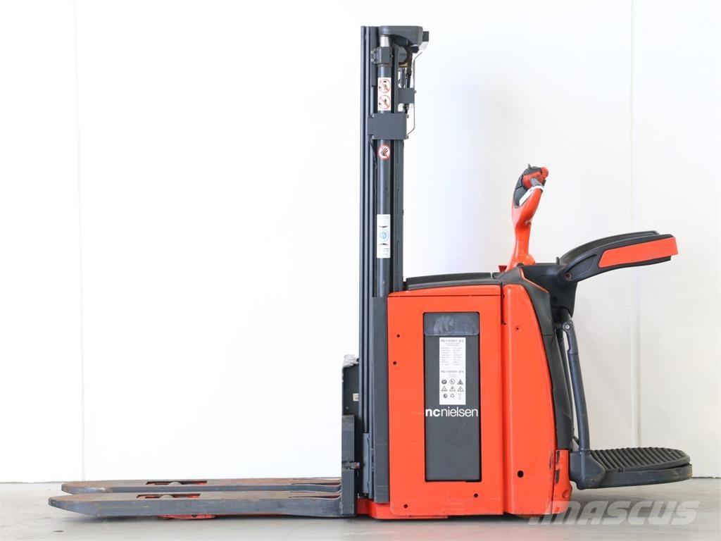 Linde L20AP/1173-01 Pedestrian stacker