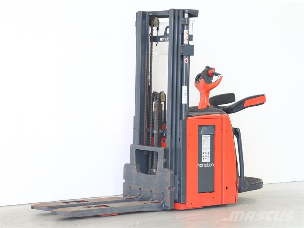 Linde L20AP/1173-01 Pedestrian stacker