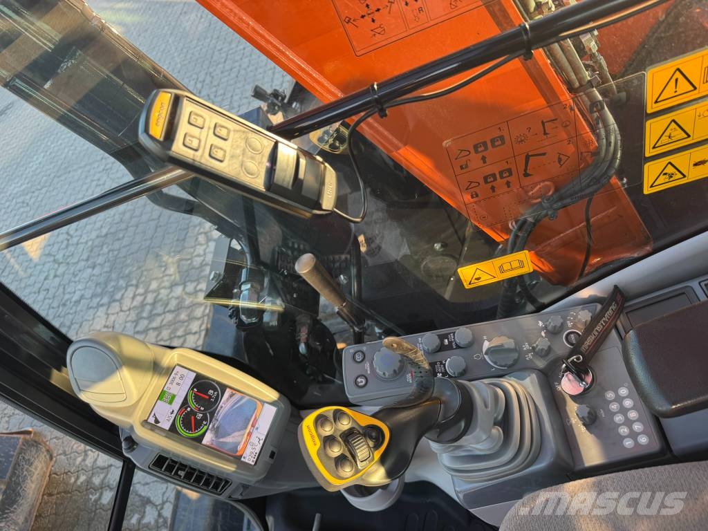 Hitachi ZX 85 US-6 Midi bageri 7t – 12t