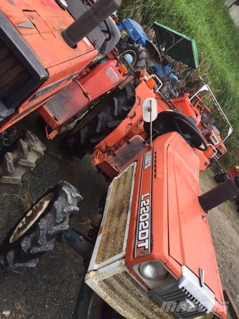 Kubota L2202DT トラクター