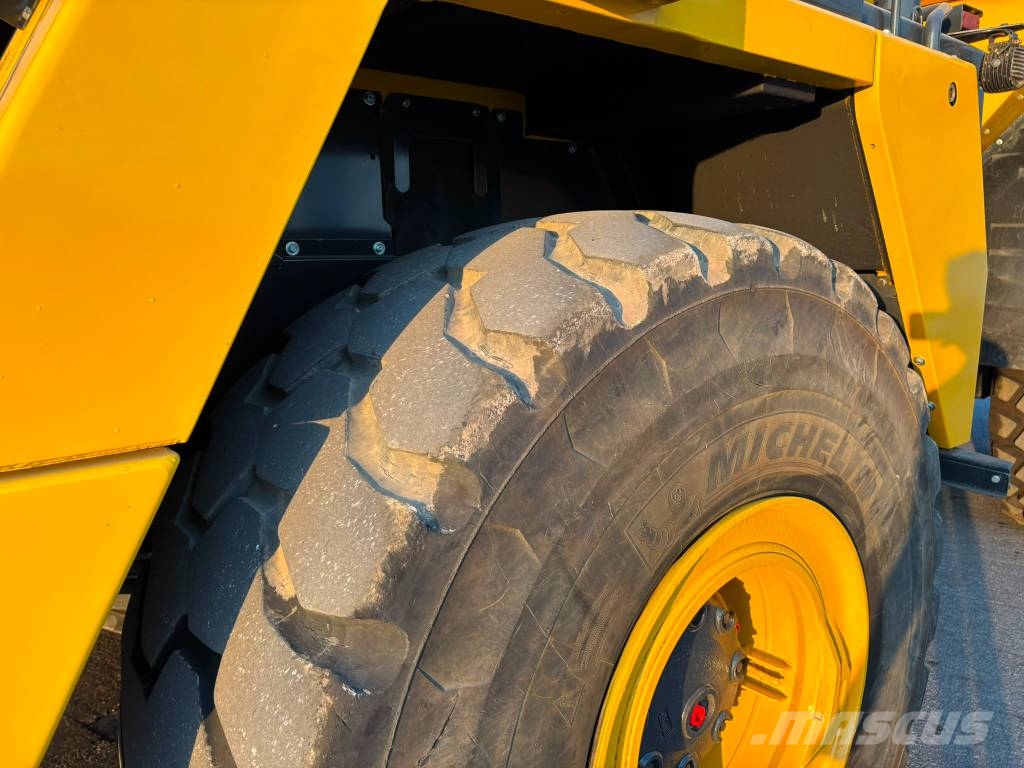 Komatsu HM400-3 Camiones articulados