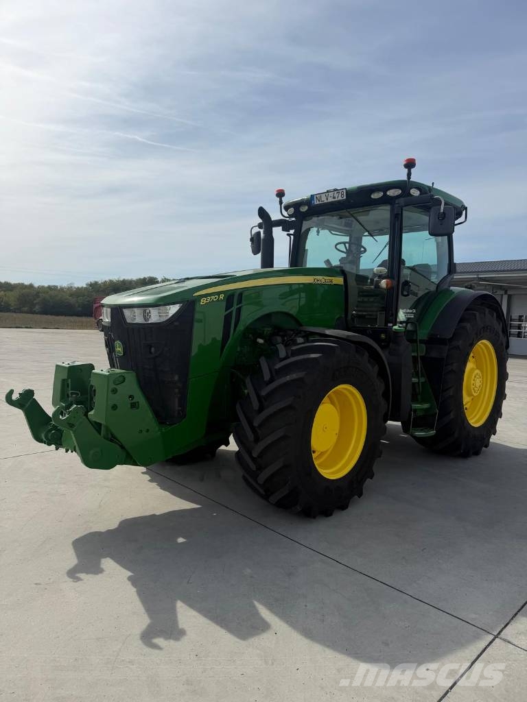 John Deere 8370 R Tractors
