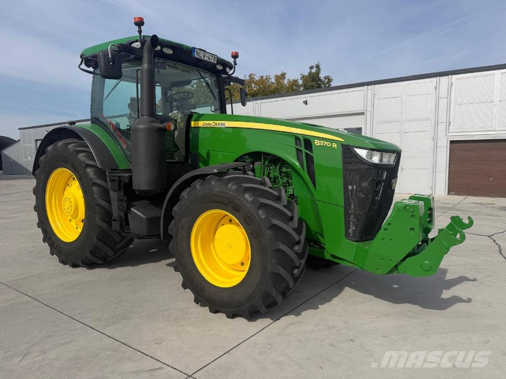 John Deere 8370 R Tractors