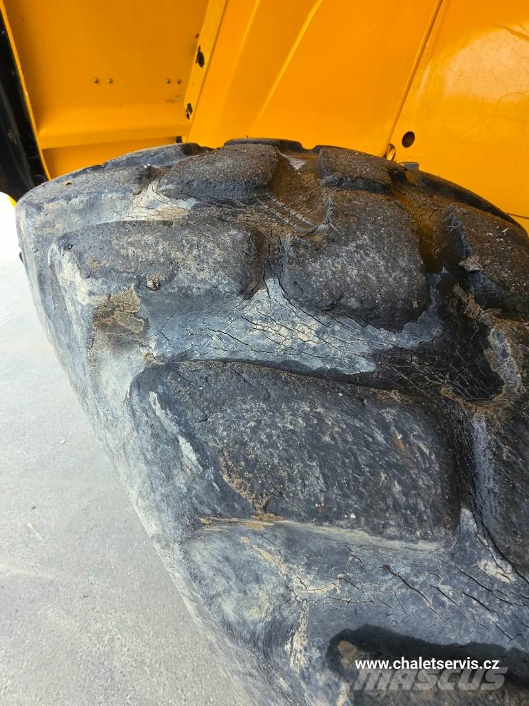 JCB 437 WHT Kolové nakladače