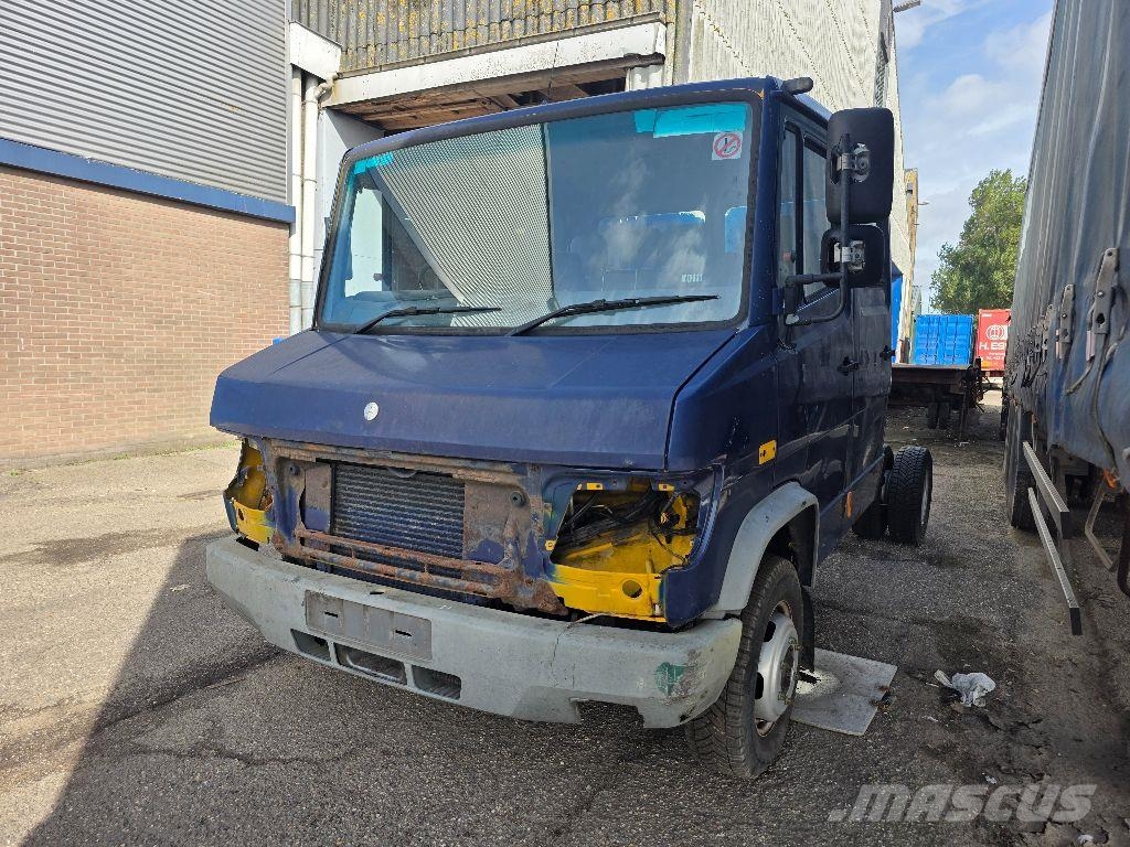 Mercedes-Benz 814DA Šasija ar kabīni