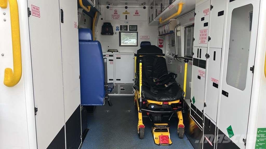 Fiat Ducato A&E Fiat Ducato A&E Box Body with Stryker P Sanitky