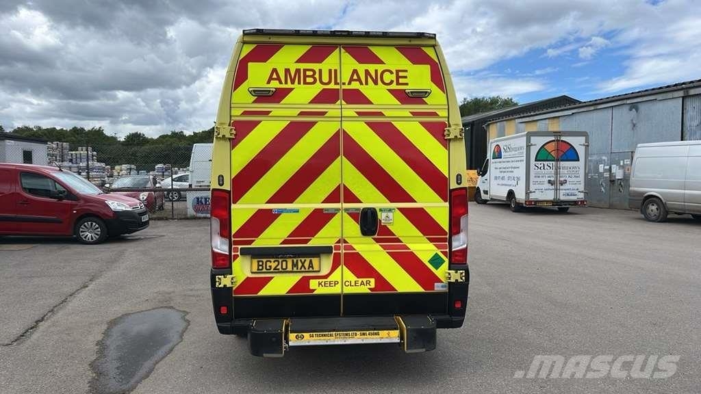 Fiat Ducato A&E Fiat Ducato A&E Box Body with Stryker P Sanitky