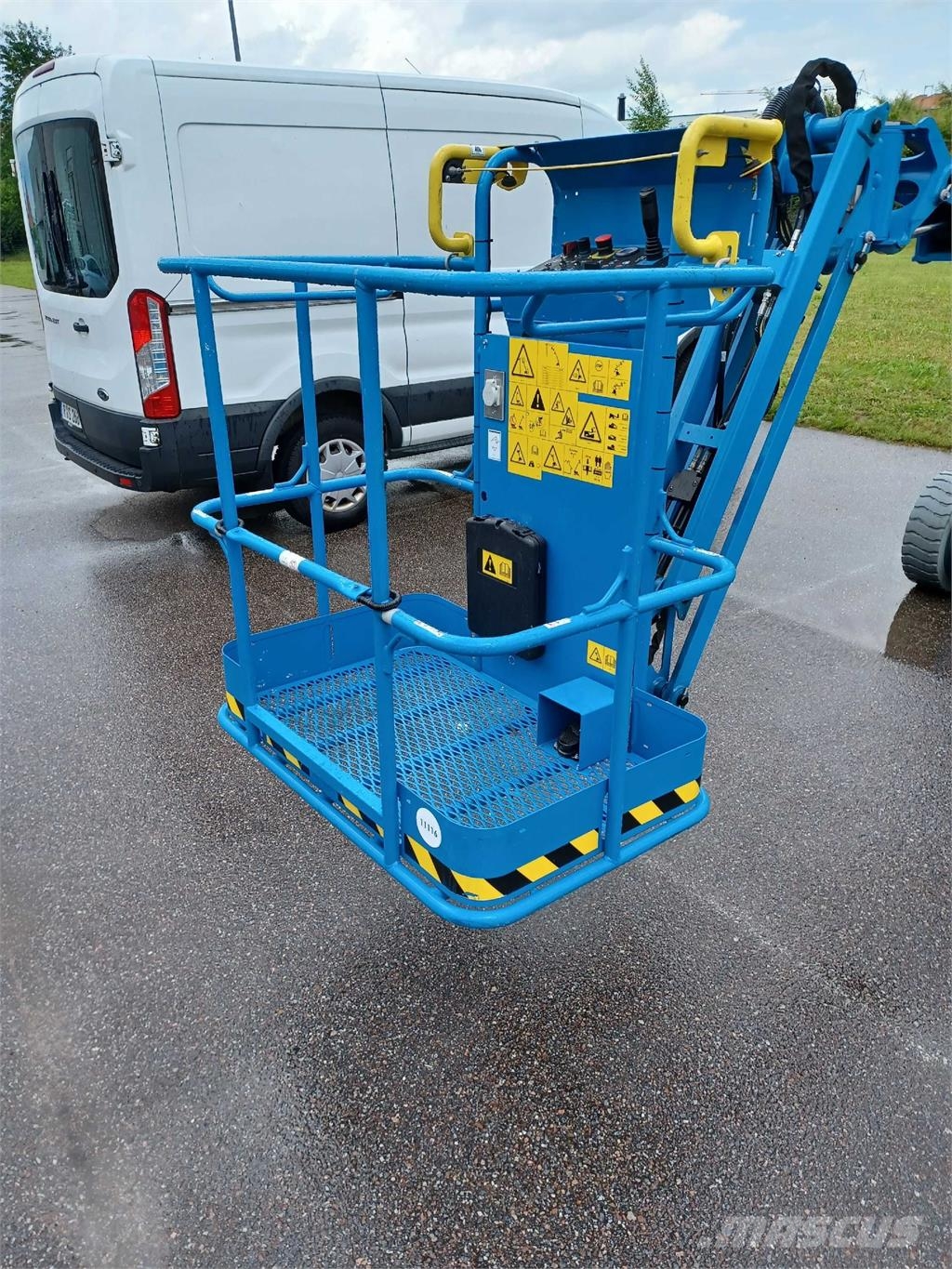 Genie Z30/20N RJ Plataformas con brazo de elevación manual