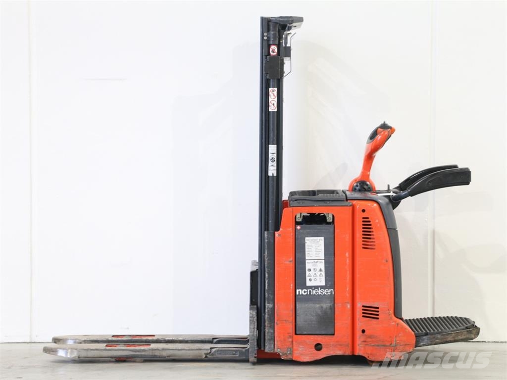 Linde L12AP/133-01 Παλετοφόρα πεζού χειριστή με ιστό