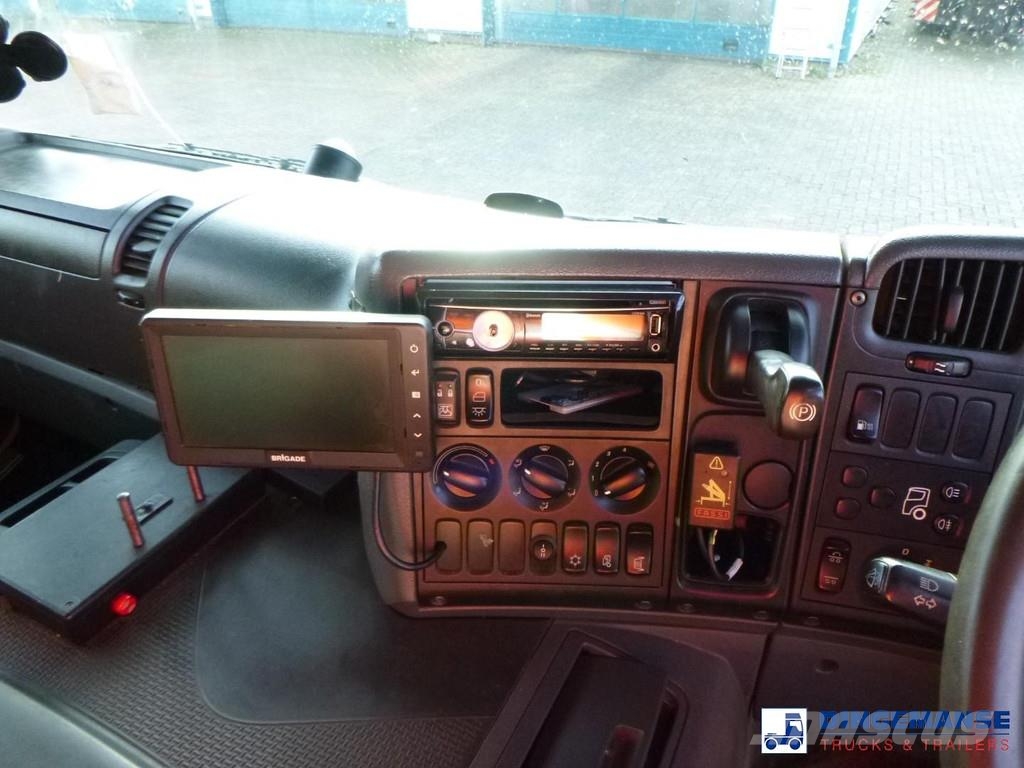 Scania P 400 8X2 RHD + Fassi F600 Kranen voor alle terreinen
