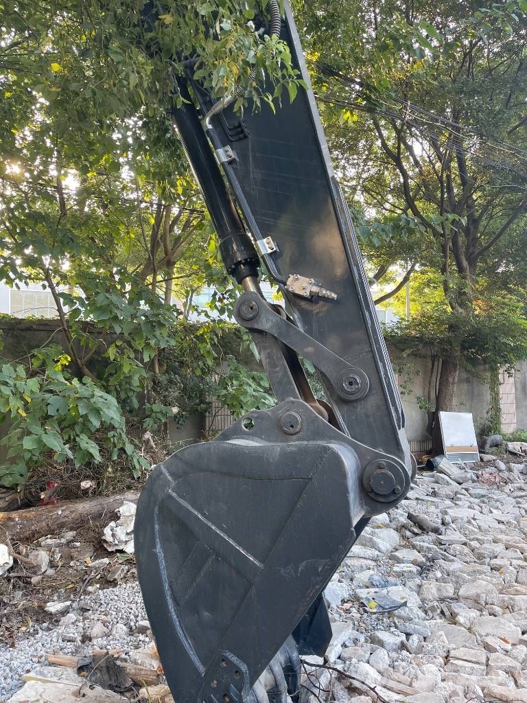 Hyundai 210W - 9 Wheeled excavators
