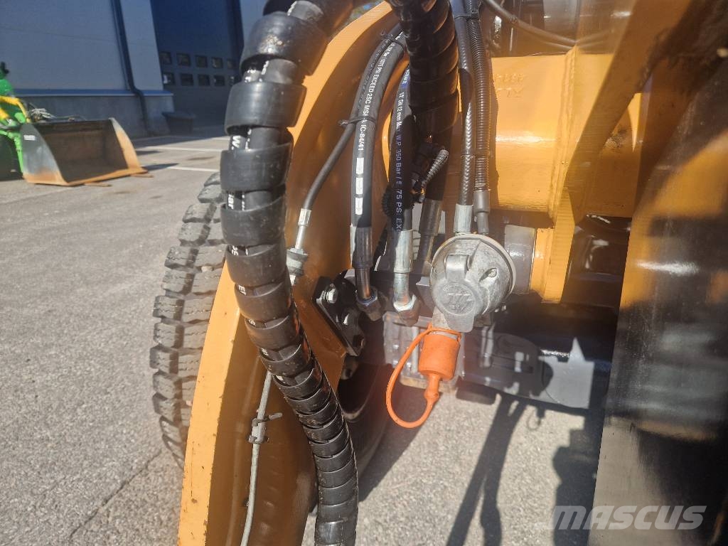 CASE 221 F Φορτωτές με λάστιχα (Τροχοφόροι)