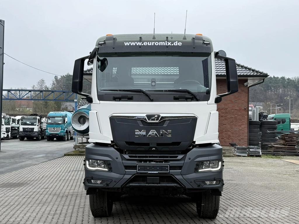 MAN TGS 35.480 MAN TGS 35.480 8x8 3-Seiten-Kipper Euro Tipper trucks