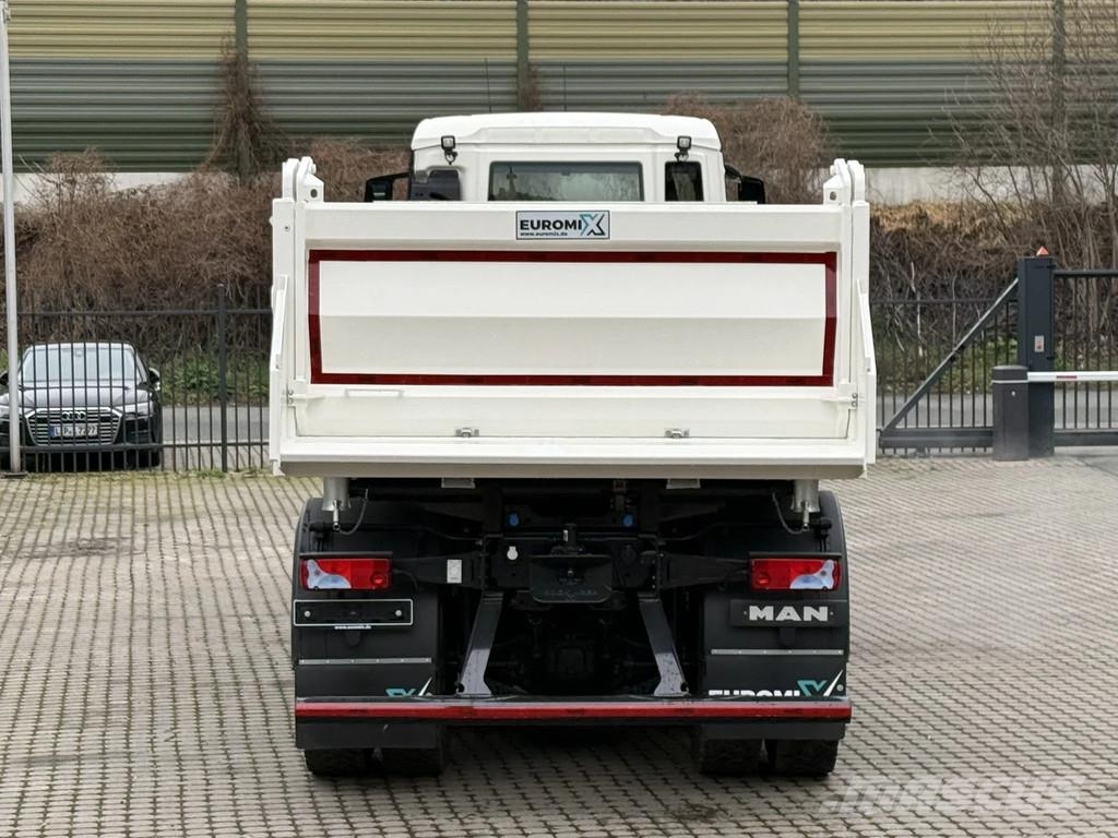 MAN TGS 35.480 MAN TGS 35.480 8x8 3-Seiten-Kipper Euro Bañeras basculantes usadas
