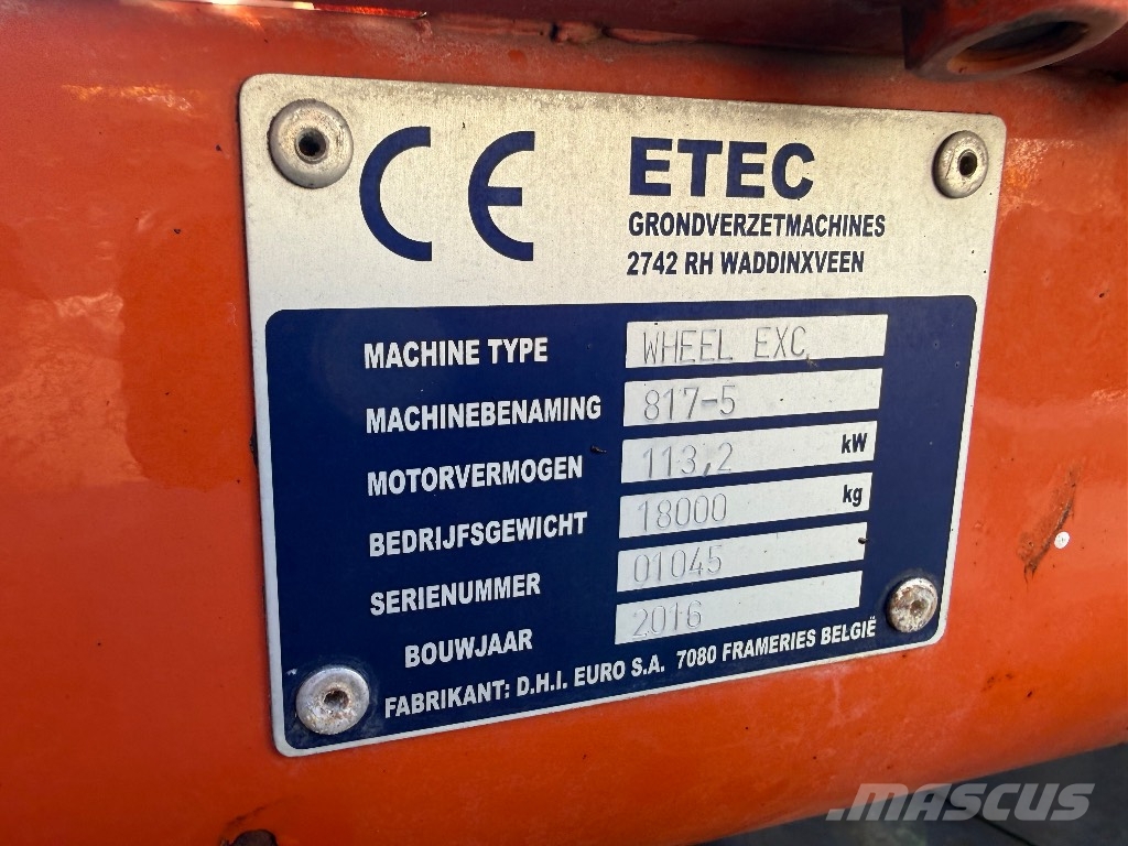 Doosan DX 170 W lift cabine sorting grab حفارات بعجل