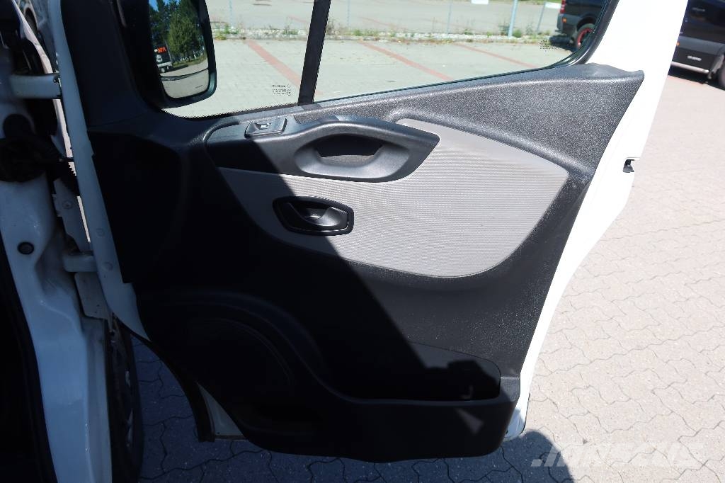 Renault Trafic Lieferwagen
