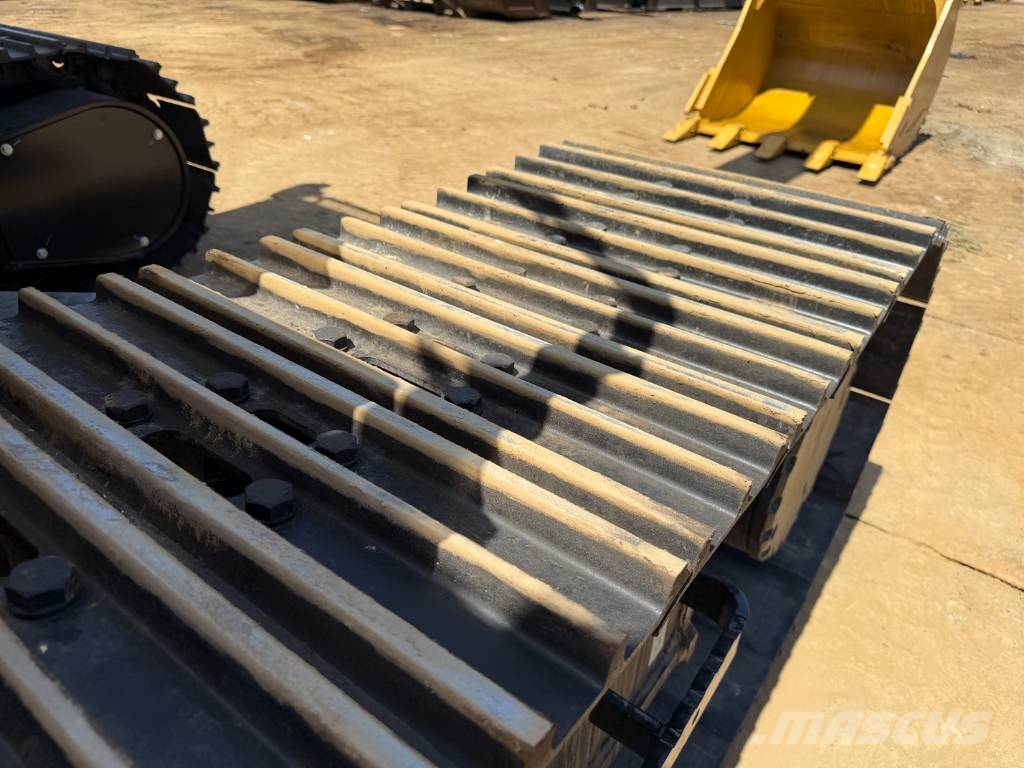 CAT 321 05A NEW UNUSED حفارات زحافة