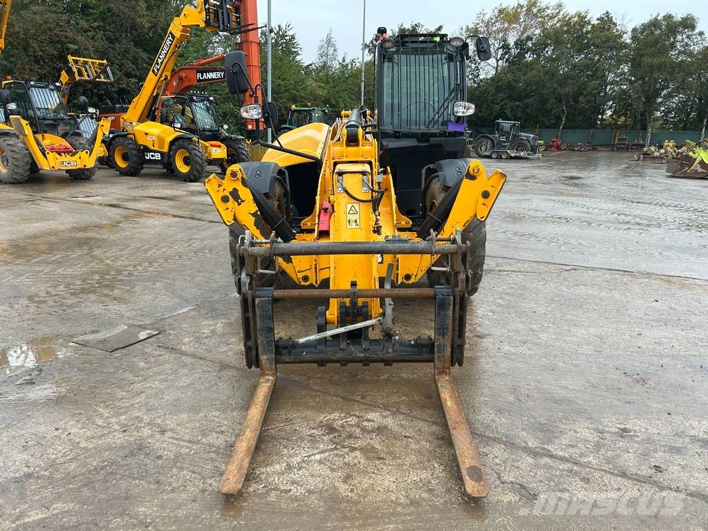 JCB 540-140 Teleskopski viličarji