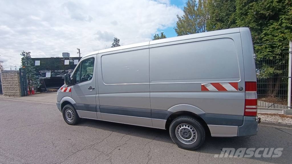 Mercedes-Benz 313 Sprinter, Werkstattschränke, Klima, Webasto Lette lastebiler