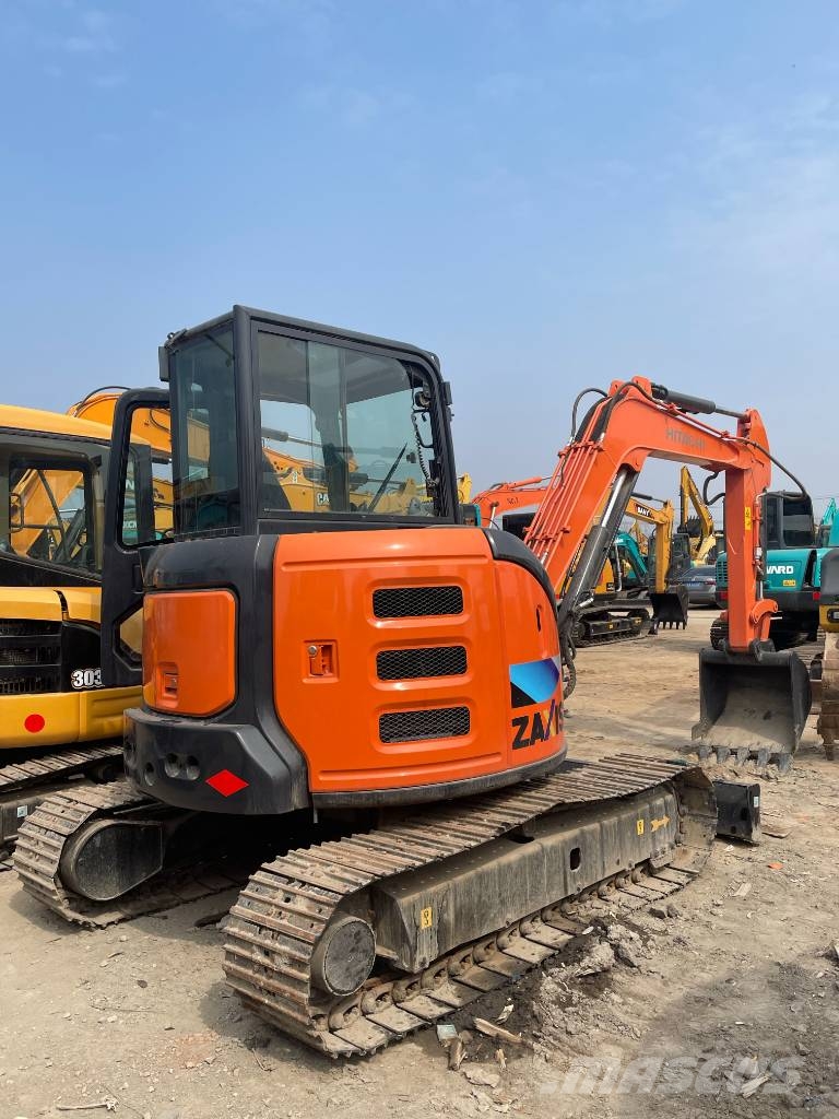 Hitachi Zaxis 55 U Bagri goseničarji