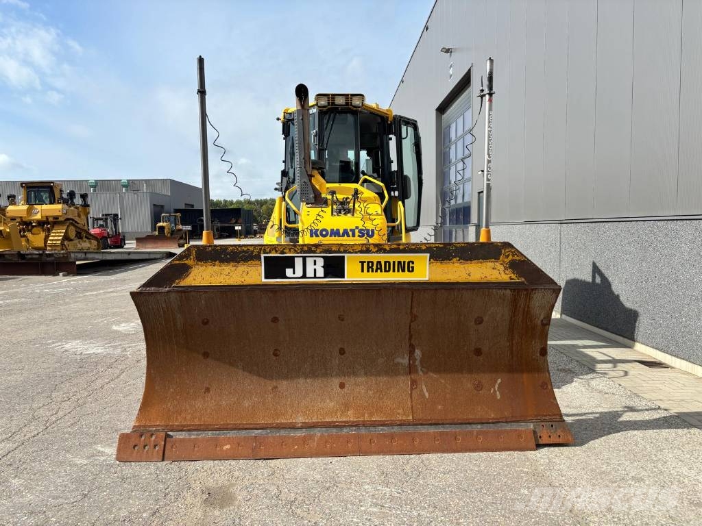 Komatsu D 61 EX-23 (GPS Prepared) Dozers - Tratores rastos