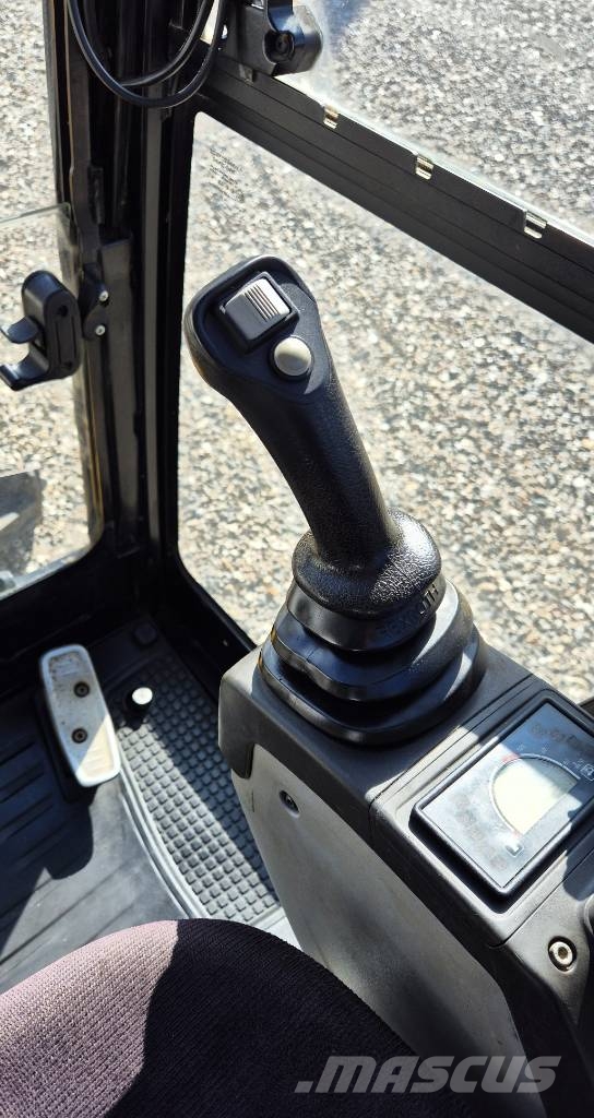 CAT 301.7 D Міні-екскаватори < 7т