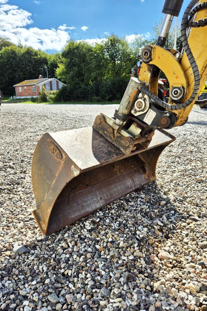 CAT 301.7 D Міні-екскаватори < 7т