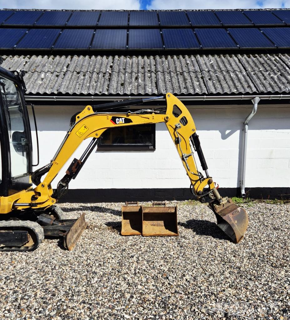 CAT 301.7 D Міні-екскаватори < 7т