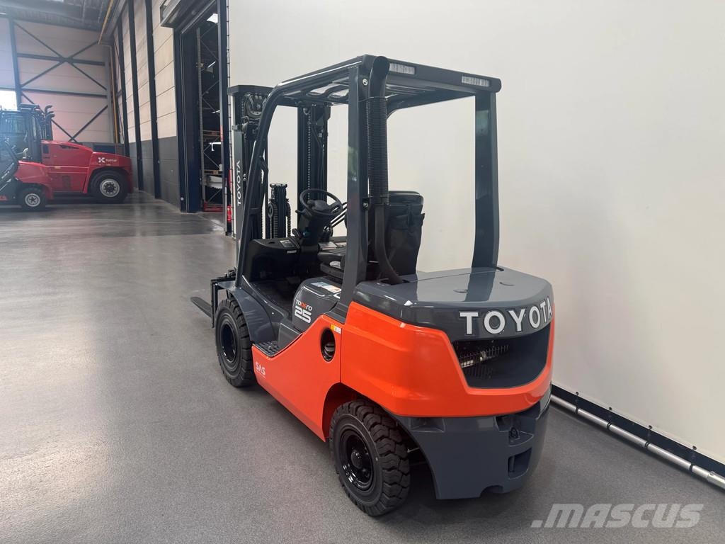 Toyota 52-8 FDF 25 Diesel heftrucks