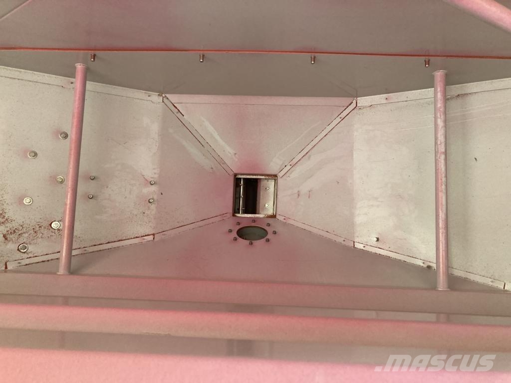 Pöttinger AEROSEM VT 6000 DD Kombinované sejačky