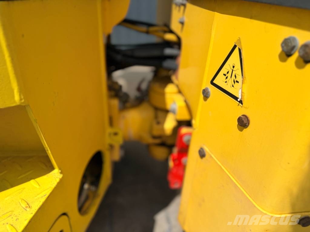 Bomag BW100 AC-4 Dvojni valjarji