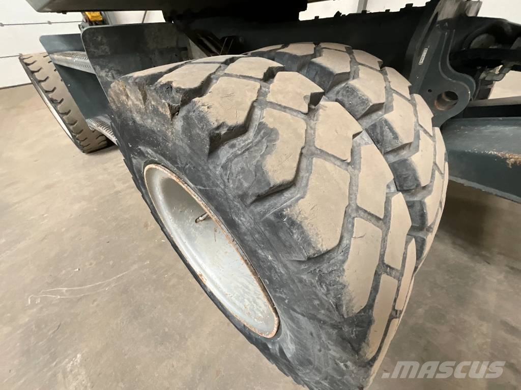 Neuson EW 65 휠 굴삭기