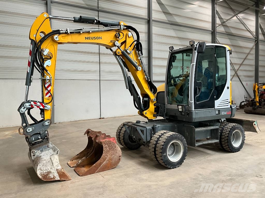 Neuson EW 65 휠 굴삭기