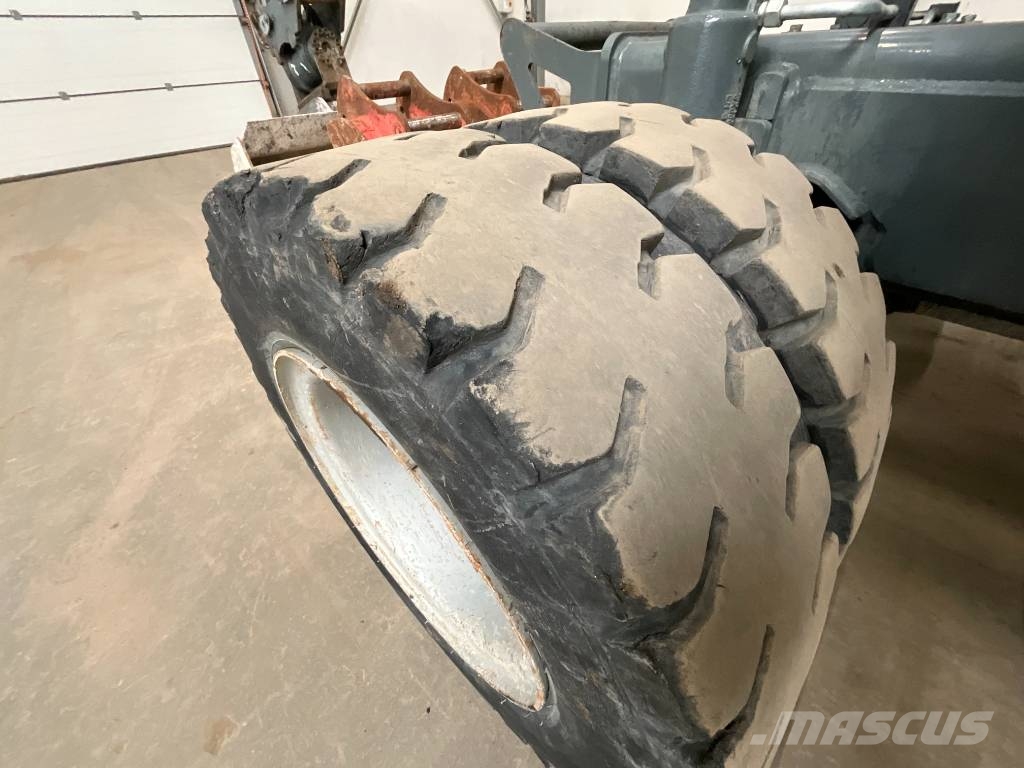 Neuson EW 65 휠 굴삭기