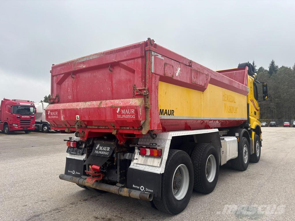 Mercedes-Benz AROCS 3263 8x4/4 EURO6 + TANDEM + RETARDER + HEATI شاحنات قلابة