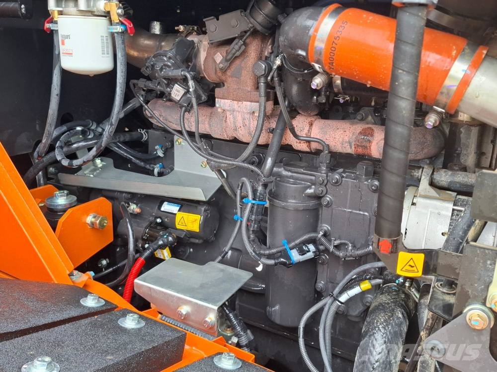 Hitachi ZW 310-7 Фронтальні навантажувачі